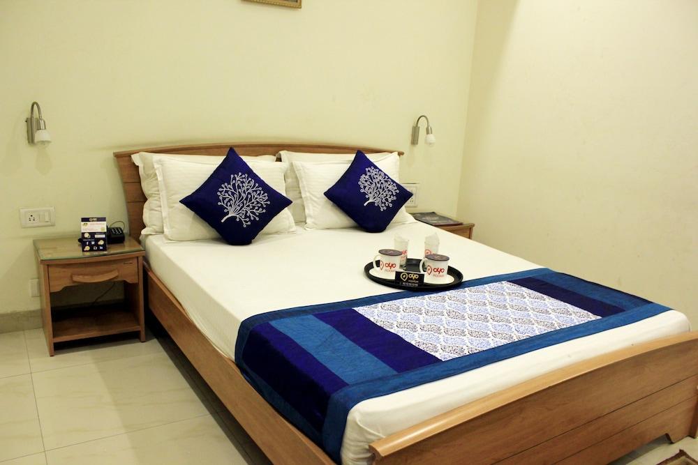 Treebo Palm Tree Palam Vihar Hotel Gurgaon Ngoại thất bức ảnh