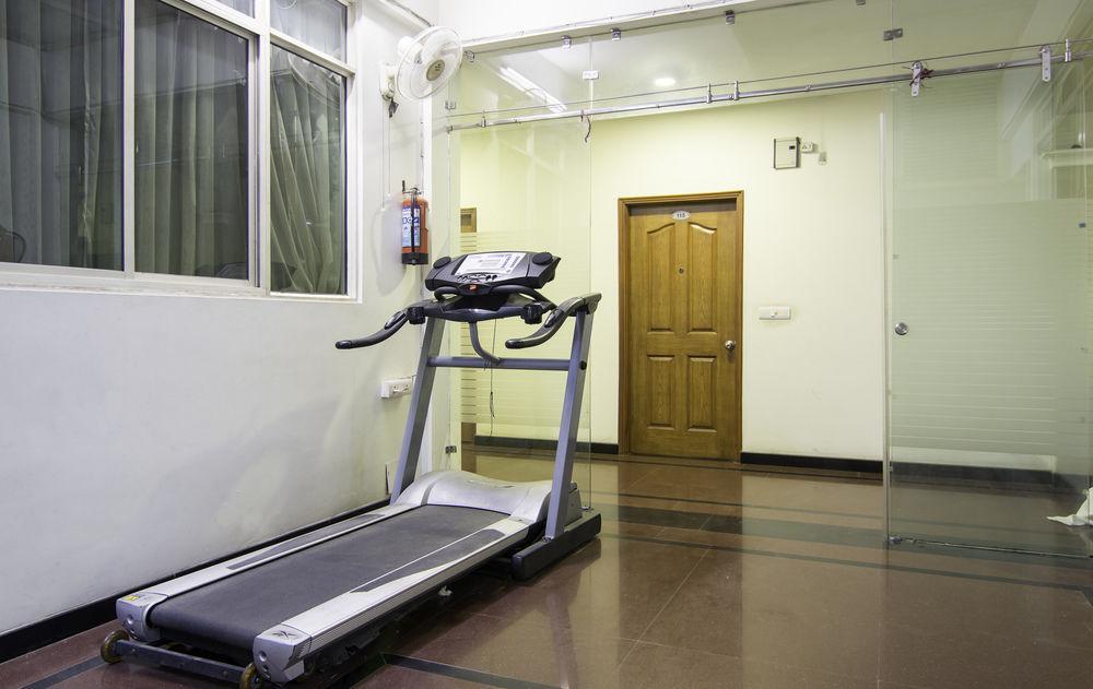 Treebo Palm Tree Palam Vihar Hotel Gurgaon Ngoại thất bức ảnh
