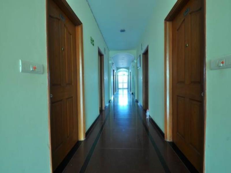 Treebo Palm Tree Palam Vihar Hotel Gurgaon Ngoại thất bức ảnh
